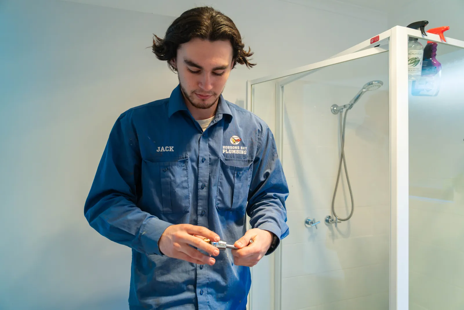 Leaking shower mixer being replaced by a licensed plumber